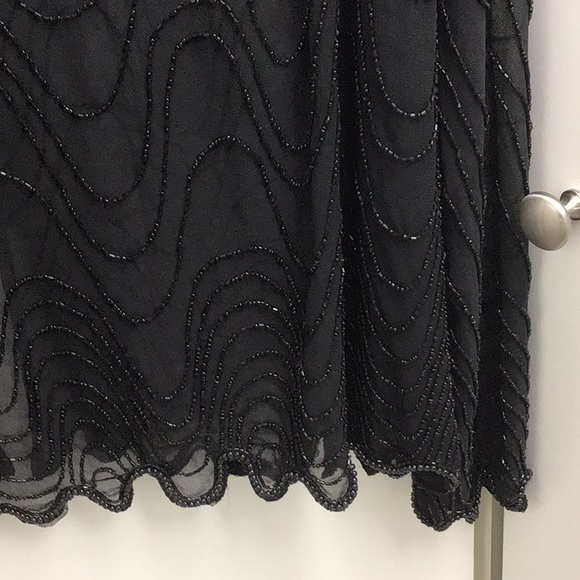 JMD BLACK SEQUINED TOP OPEN WITH ONE HOOK ON TOP. - Picture 12 of 14